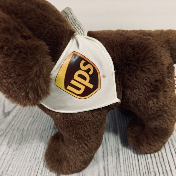 Rare Douglas UPS Chocolate Labrador With Bandana Plush Dog Stuffed Animal - Picture 3 of 6
